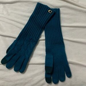 Elegant Coach Teal Knit Gloves